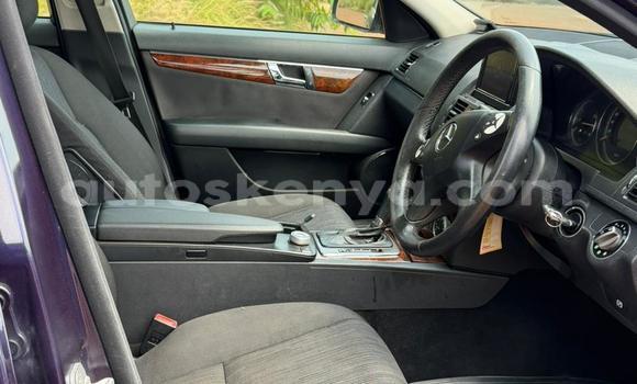 Nunua Ilio tumika Mercedes‒Benz C–Class Nyeusi Gari ndani ya Nairobi nchini Nairobi Nunua Ilio tumika Mercedes‒Benz C–Class Nyeusi Gari ndani ya Nairobi nchini Nairobi