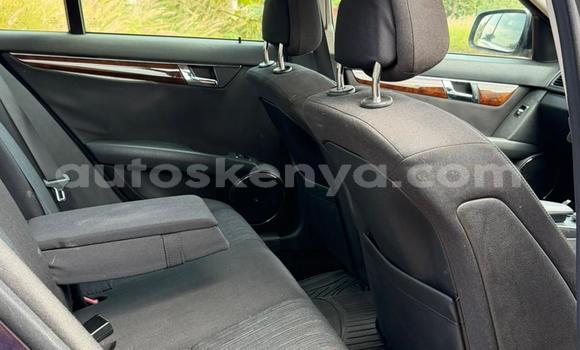 Nunua Ilio tumika Mercedes‒Benz C–Class Nyeusi Gari ndani ya Nairobi nchini Nairobi Nunua Ilio tumika Mercedes‒Benz C–Class Nyeusi Gari ndani ya Nairobi nchini Nairobi