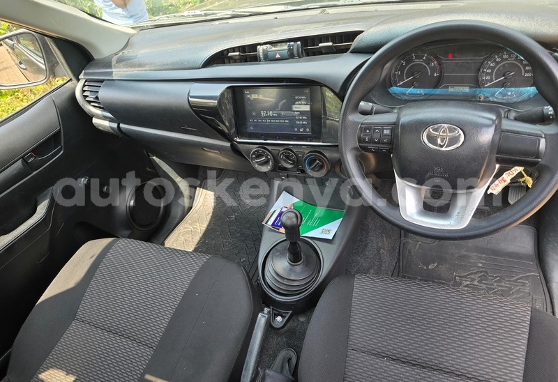 Big with watermark toyota hilux nairobi nairobi 29975