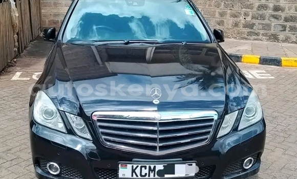 Buy Used Mercedes‒Benz E–Class Black Car in Nairobi in Nairobi