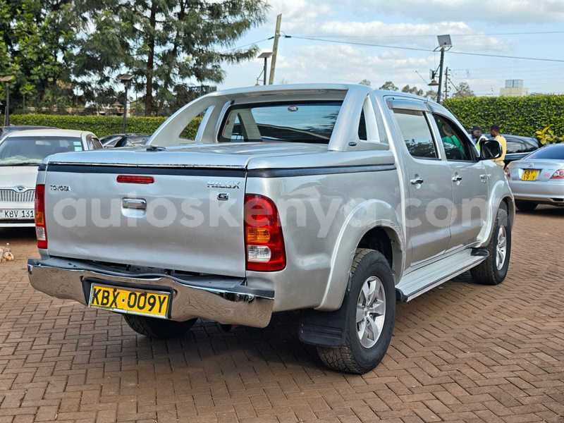 Big with watermark toyota hilux nairobi nairobi 29980