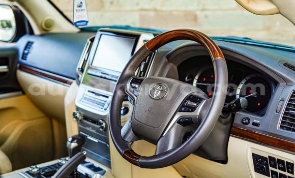 Buy Used Toyota Land Cruiser Beige Car in Nairobi in Nairobi Buy Used Toyota Land Cruiser Beige Car in Nairobi in Nairobi