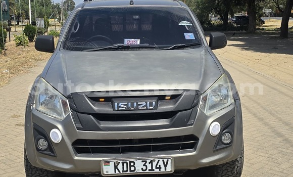 Oofamaa Isuzu D–MAX Brown Makiinaa iti Nairobi keessatti Nairobi keessatti Oofamaa Isuzu D–MAX Brown Makiinaa iti Nairobi keessatti Nairobi keessatti