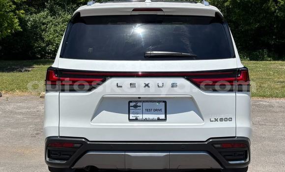 Buy Used Lexus LX White Car in Nairobi in Nairobi Buy Used Lexus LX White Car in Nairobi in Nairobi