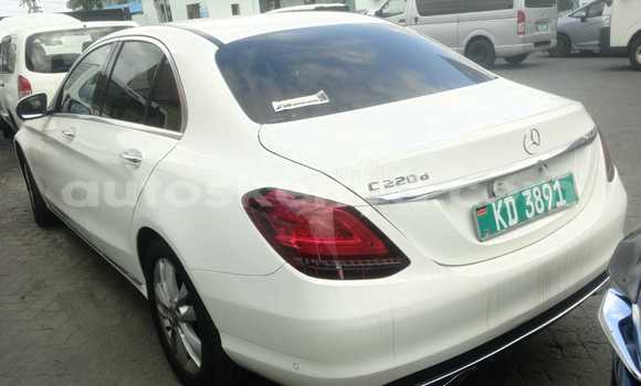 Buy Import Mercedes-Benz C-Classe White Car in Nairobi in Nairobi Buy Import Mercedes-Benz C-Classe White Car in Nairobi in Nairobi