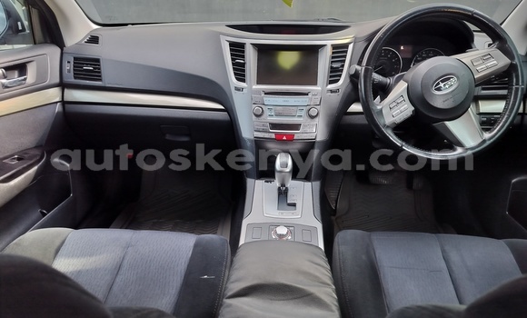 Nunua Ilio tumika Subaru Outback Fedha Gari ndani ya Nairobi nchini Nairobi Nunua Ilio tumika Subaru Outback Fedha Gari ndani ya Nairobi nchini Nairobi