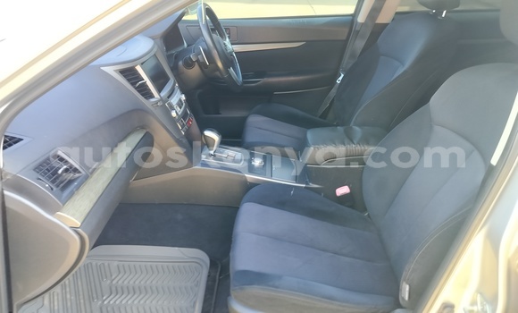 Nunua Ilio tumika Subaru Outback Fedha Gari ndani ya Nairobi nchini Nairobi Nunua Ilio tumika Subaru Outback Fedha Gari ndani ya Nairobi nchini Nairobi