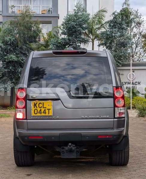 Big with watermark land rover discovery northeast kenya bura 30113
