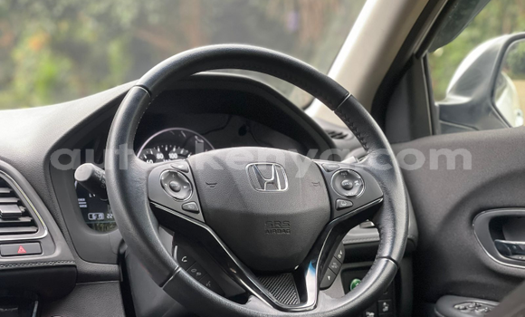 Oofamaa Honda Vezel White Makiinaa iti Kiambu keessatti Central Kenya keessatti Oofamaa Honda Vezel White Makiinaa iti Kiambu keessatti Central Kenya keessatti