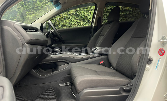 Oofamaa Honda Vezel White Makiinaa iti Kiambu keessatti Central Kenya keessatti Oofamaa Honda Vezel White Makiinaa iti Kiambu keessatti Central Kenya keessatti