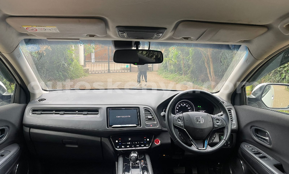 Oofamaa Honda Vezel White Makiinaa iti Kiambu keessatti Central Kenya keessatti Oofamaa Honda Vezel White Makiinaa iti Kiambu keessatti Central Kenya keessatti