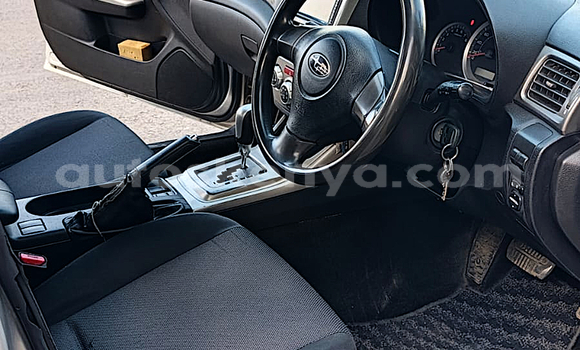 Oofamaa Subaru Impreza Silver Makiinaa iti Nairobi keessatti Nairobi keessatti Oofamaa Subaru Impreza Silver Makiinaa iti Nairobi keessatti Nairobi keessatti
