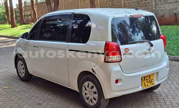 Buy Used Toyota Porte White Car in Nairobi in Nairobi Buy Used Toyota Porte White Car in Nairobi in Nairobi