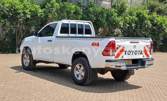 Buy Used Toyota Hiluxe Revo White Car in Nairobi in Nairobi Buy Used Toyota Hiluxe Revo White Car in Nairobi in Nairobi