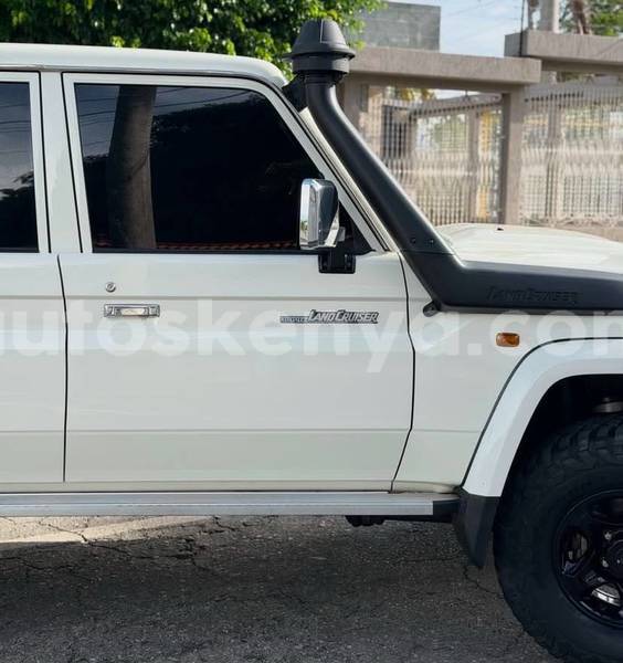 Big with watermark toyota land cruiser nairobi nairobi 30191
