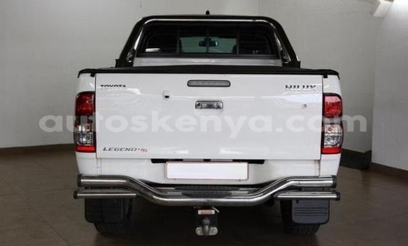Nunua Ilio tumika Toyota Hilux Nyeupe Gari ndani ya Nairobi nchini Nairobi Nunua Ilio tumika Toyota Hilux Nyeupe Gari ndani ya Nairobi nchini Nairobi
