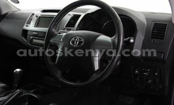 Nunua Ilio tumika Toyota Hilux Nyeupe Gari ndani ya Nairobi nchini Nairobi Nunua Ilio tumika Toyota Hilux Nyeupe Gari ndani ya Nairobi nchini Nairobi