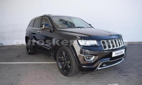Nunua Ilio tumika Jeep Grand Cherokee Nyeusi Gari ndani ya Nairobi nchini Nairobi