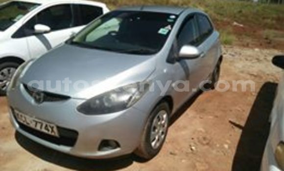 Oofamaa Mazda Demio Silver Makiinaa iti Nairobi keessatti Nairobi keessatti Oofamaa Mazda Demio Silver Makiinaa iti Nairobi keessatti Nairobi keessatti
