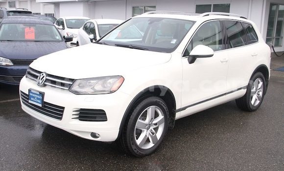 Buy Used Volkswagen Touareg White Car in Nairobi in Nairobi Buy Used Volkswagen Touareg White Car in Nairobi in Nairobi