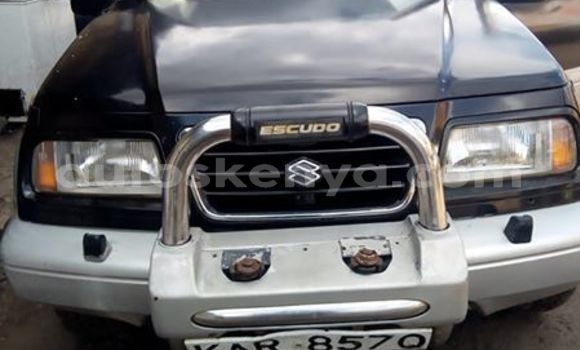 Oofamaa Suzuki Escudo Black Makiinaa iti Nairobi keessatti Nairobi keessatti