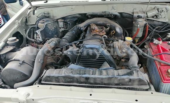 Nunua Ilio tumika Toyota Land Cruiser Beige Gari ndani ya Nairobi nchini Nairobi Nunua Ilio tumika Toyota Land Cruiser Beige Gari ndani ya Nairobi nchini Nairobi