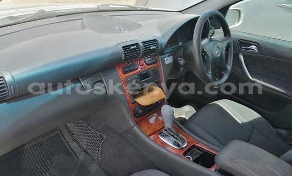 Nunua Ilio tumika Mercedes‒Benz C–Class Fedha Gari ndani ya Nairobi nchini Nairobi Nunua Ilio tumika Mercedes‒Benz C–Class Fedha Gari ndani ya Nairobi nchini Nairobi