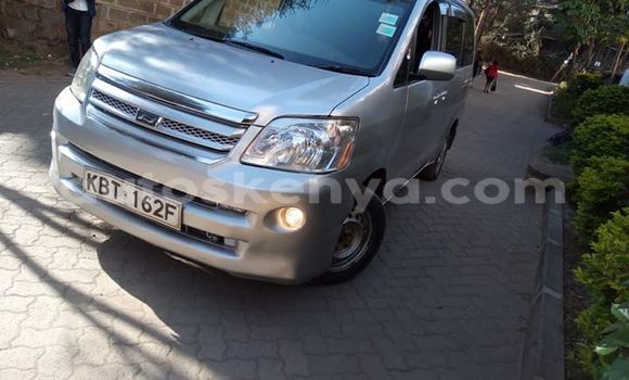 Nunua Ilio tumika Toyota Noah Fedha Gari ndani ya Nairobi nchini Nairobi Nunua Ilio tumika Toyota Noah Fedha Gari ndani ya Nairobi nchini Nairobi