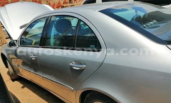 Nunua Ilio tumika Mercedes‒Benz S–Class Fedha Gari ndani ya Nairobi nchini Nairobi Nunua Ilio tumika Mercedes‒Benz S–Class Fedha Gari ndani ya Nairobi nchini Nairobi
