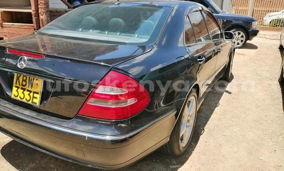 Nunua Ilio tumika Mercedes‒Benz E–Class Nyeusi Gari ndani ya Nairobi nchini Nairobi Nunua Ilio tumika Mercedes‒Benz E–Class Nyeusi Gari ndani ya Nairobi nchini Nairobi