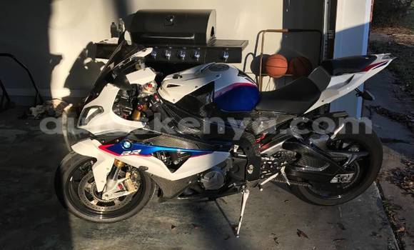 Oofamaa Yamada Yexiang Blue Doqdoqqee iti Bomet keessatti Rift Valley keessatti