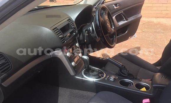 Nunua Ilio tumika Subaru Legacy Nyeupe Gari ndani ya Nairobi nchini Nairobi Nunua Ilio tumika Subaru Legacy Nyeupe Gari ndani ya Nairobi nchini Nairobi