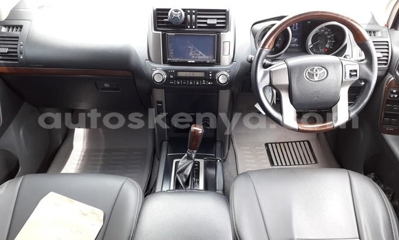Nunua Ilio tumika Toyota Land Cruiser Prado Nyeupe Gari ndani ya Nairobi nchini Nairobi Nunua Ilio tumika Toyota Land Cruiser Prado Nyeupe Gari ndani ya Nairobi nchini Nairobi