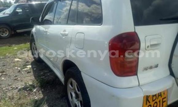 Nunua Ilio tumika Toyota Land Cruiser Prado Nyeupe Gari ndani ya Nairobi nchini Nairobi Nunua Ilio tumika Toyota Land Cruiser Prado Nyeupe Gari ndani ya Nairobi nchini Nairobi