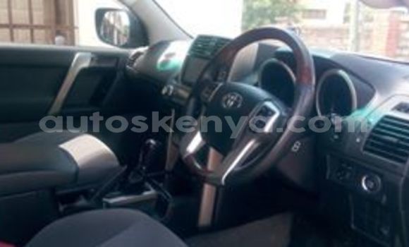 Nunua Ilio tumika Toyota Land Cruiser Prado Nyeusi Gari ndani ya Nairobi nchini Nairobi Nunua Ilio tumika Toyota Land Cruiser Prado Nyeusi Gari ndani ya Nairobi nchini Nairobi