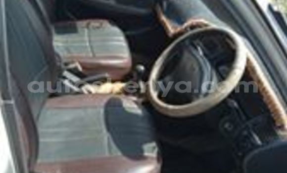 Oofamaa Toyota Corolla Silver Makiinaa iti Nairobi keessatti Nairobi keessatti Oofamaa Toyota Corolla Silver Makiinaa iti Nairobi keessatti Nairobi keessatti