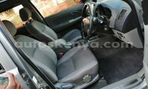 Oofamaa Toyota Hilux Silver Makiinaa iti Nairobi keessatti Nairobi keessatti Oofamaa Toyota Hilux Silver Makiinaa iti Nairobi keessatti Nairobi keessatti