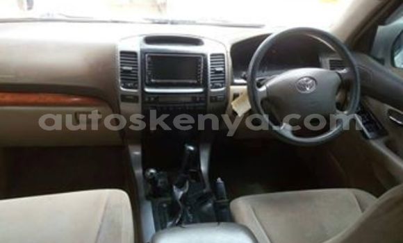 Nunua Ilio tumika Toyota Land Cruiser Prado Nyeupe Gari ndani ya Nairobi nchini Nairobi Nunua Ilio tumika Toyota Land Cruiser Prado Nyeupe Gari ndani ya Nairobi nchini Nairobi