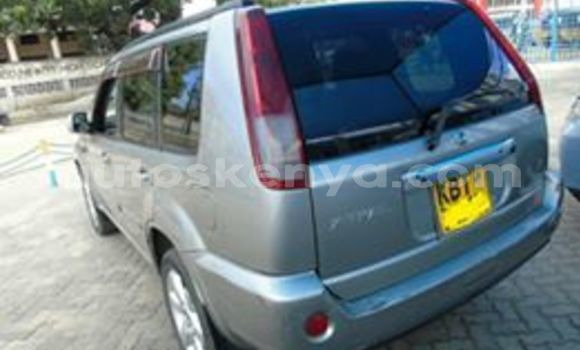 Nunua Ilio tumika Nissan X–Trail Fedha Gari ndani ya Mombasa nchini Kenya ya Pwani Nunua Ilio tumika Nissan X–Trail Fedha Gari ndani ya Mombasa nchini Kenya ya Pwani