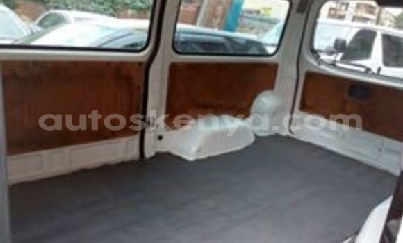 Nunua Ilio tumika Nissan Caravan Nyeupe Gari ndani ya Nairobi nchini Nairobi Nunua Ilio tumika Nissan Caravan Nyeupe Gari ndani ya Nairobi nchini Nairobi