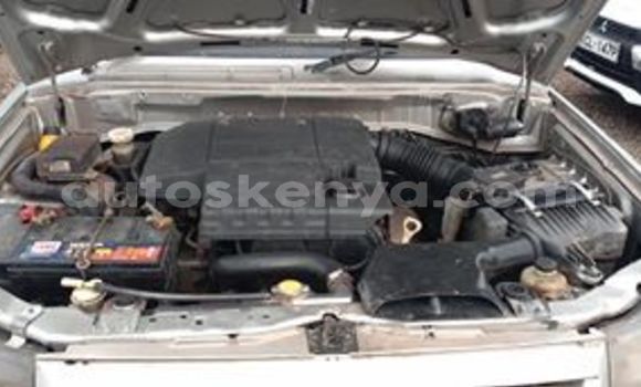 Nunua Ilio tumika Mitsubishi Pajero Fedha Gari ndani ya Nairobi nchini Nairobi Nunua Ilio tumika Mitsubishi Pajero Fedha Gari ndani ya Nairobi nchini Nairobi