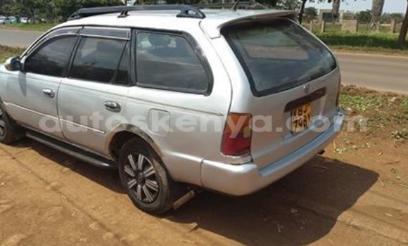 Nunua Ilio tumika Toyota Corolla Fedha Gari ndani ya Nairobi nchini Nairobi Nunua Ilio tumika Toyota Corolla Fedha Gari ndani ya Nairobi nchini Nairobi