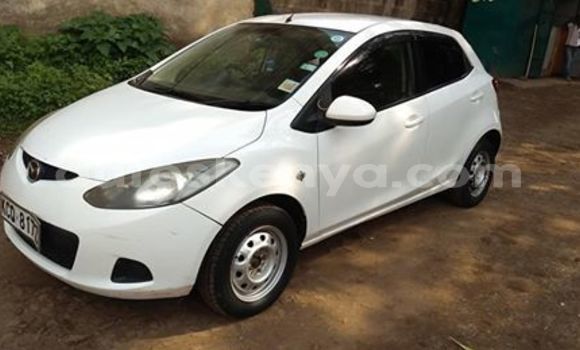 Nunua Ilio tumika Mazda Demio Nyeupe Gari ndani ya Nairobi nchini Nairobi Nunua Ilio tumika Mazda Demio Nyeupe Gari ndani ya Nairobi nchini Nairobi