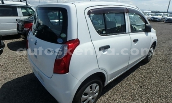 Imported Suzuki Alto White Makiinaa iti Nairobi keessatti Nairobi keessatti