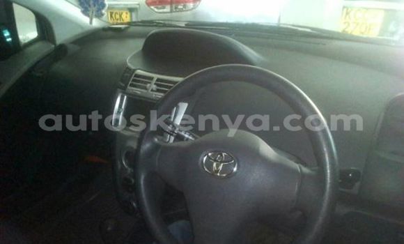 Oofamaa Toyota Vitz Silver Makiinaa iti Nairobi keessatti Nairobi keessatti Oofamaa Toyota Vitz Silver Makiinaa iti Nairobi keessatti Nairobi keessatti