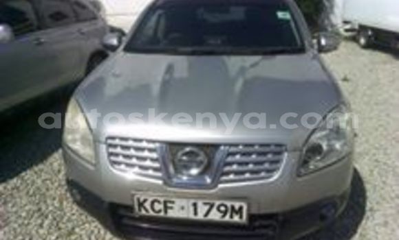 Oofamaa Nissan Dualis Silver Makiinaa iti Mombasa keessatti Coastal Kenya keessatti Oofamaa Nissan Dualis Silver Makiinaa iti Mombasa keessatti Coastal Kenya keessatti