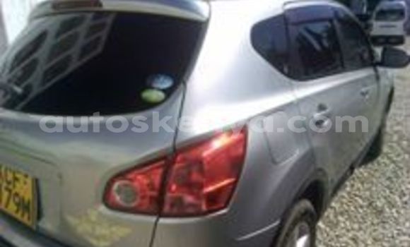 Oofamaa Nissan Dualis Silver Makiinaa iti Mombasa keessatti Coastal Kenya keessatti Oofamaa Nissan Dualis Silver Makiinaa iti Mombasa keessatti Coastal Kenya keessatti