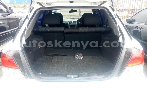 Nunua Ilio tumika Subaru Impreza Nyeupe Gari ndani ya Nairobi nchini Nairobi Nunua Ilio tumika Subaru Impreza Nyeupe Gari ndani ya Nairobi nchini Nairobi