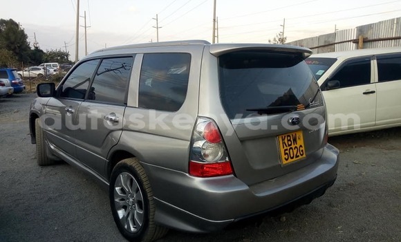 Nunua Ilio tumika Subaru Forester Fedha Gari ndani ya Nairobi nchini Nairobi Nunua Ilio tumika Subaru Forester Fedha Gari ndani ya Nairobi nchini Nairobi