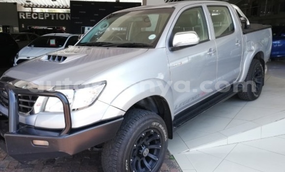 Buy Used Toyota Hilux Silver Car in Nairobi in Nairobi Buy Used Toyota Hilux Silver Car in Nairobi in Nairobi